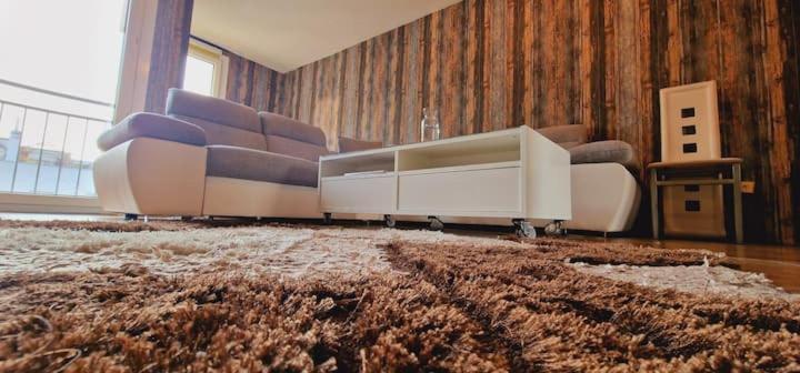 Details Apartment *