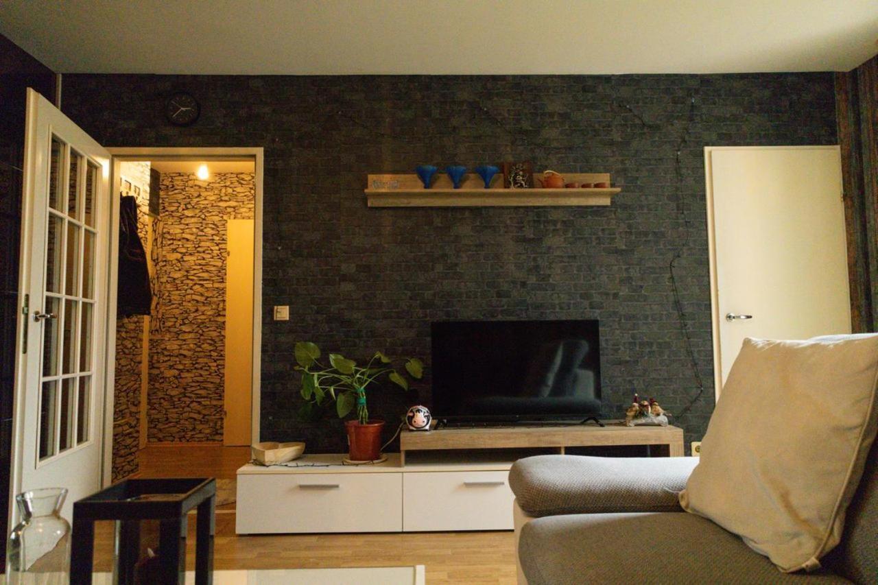 Details Apartment *